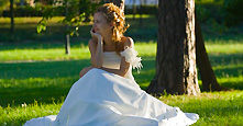 Braut im Park